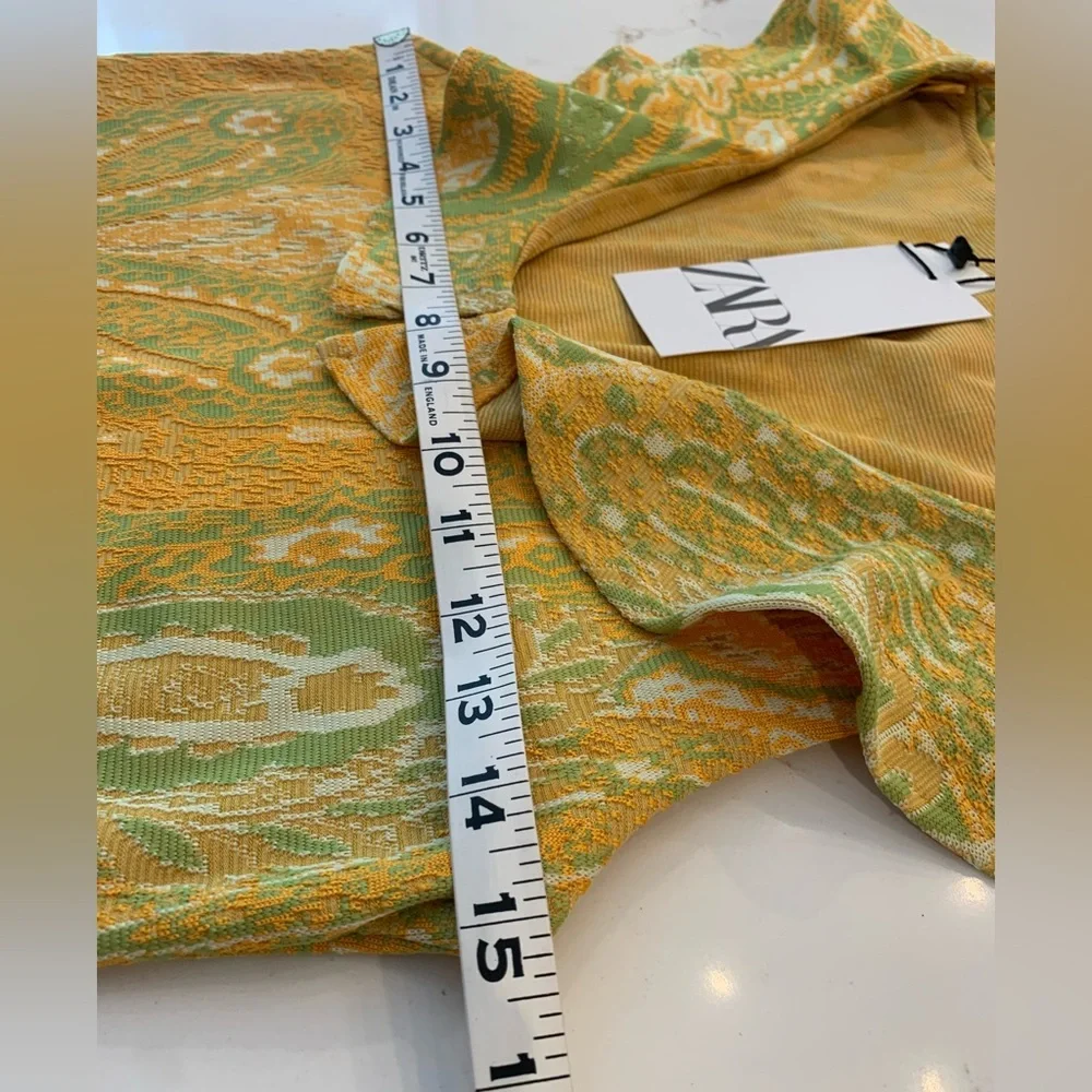 Zara Blouse Size Large Jacquard Paisley Print Ruffle Scoop Neck Top NEW - Picture 5 of 12